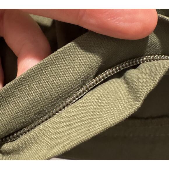 REI Co-op Green Cargo Shorts Men’s Size 30 Camping Outdoor Everyday Pockets - Picture 6 of 8